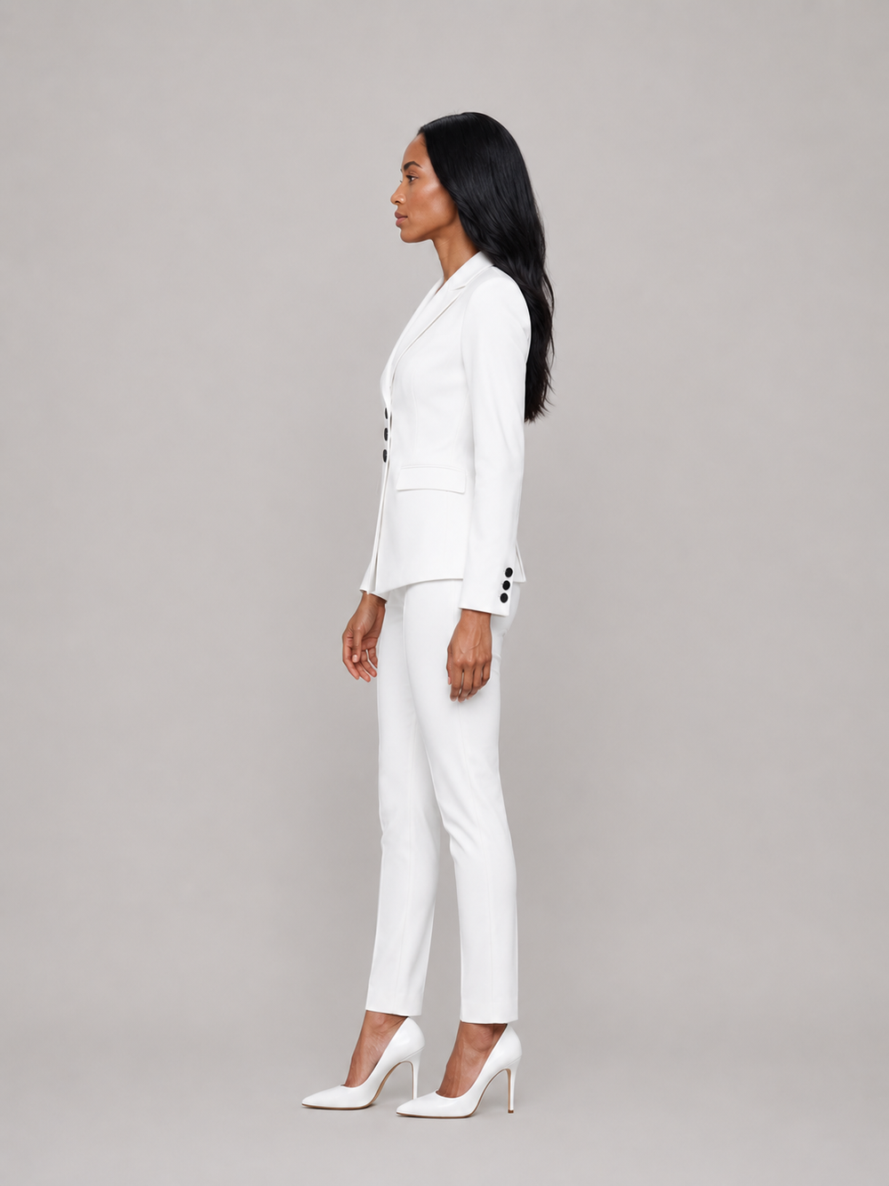 Women’s Tailored Trouser Suit – Fitted Blazer with Contrast Buttons and Straight-Leg Trousers for Business and Occasion Wear