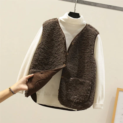 Women’s Teddy Fleece Gilet – Button Front with Patch Side Pockets
