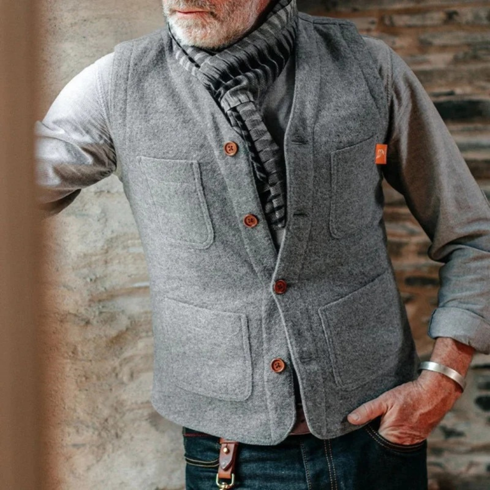 Men’s Traditional Waistcoat – Smart Heritage Layer for Festivals and Celebrations
