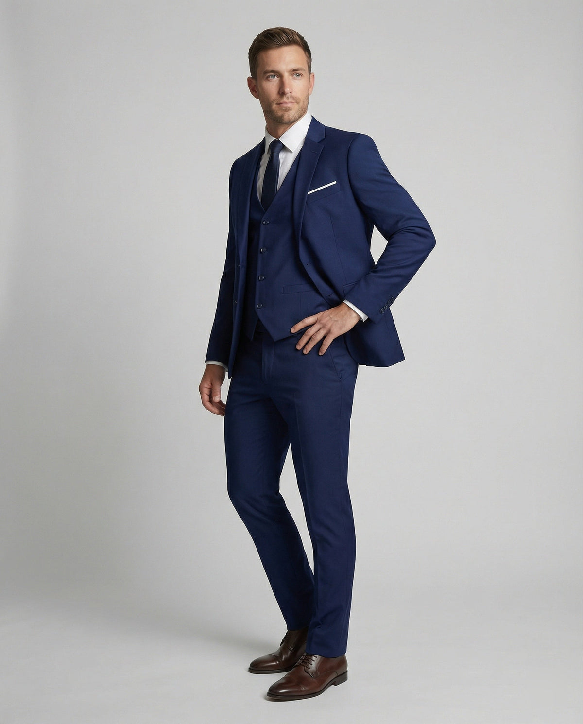 Men’s Slim-Fit Formal Suit – Modern Three-Piece Tailoring for Weddings and Business