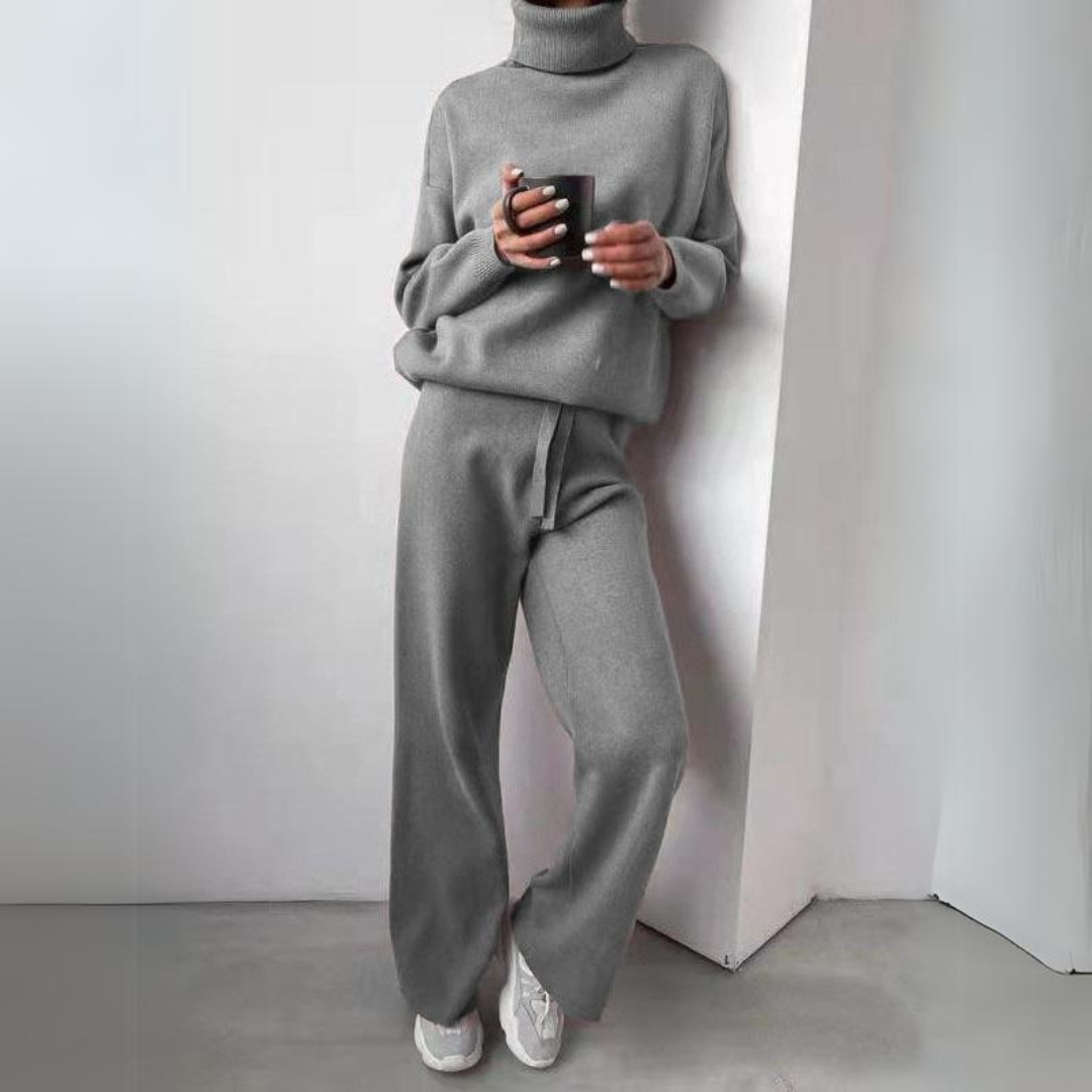Women’s Relaxed Turtleneck Knit Set – Soft Pullover and Drawstring Wide-Leg Trousers for Autumn and Winter