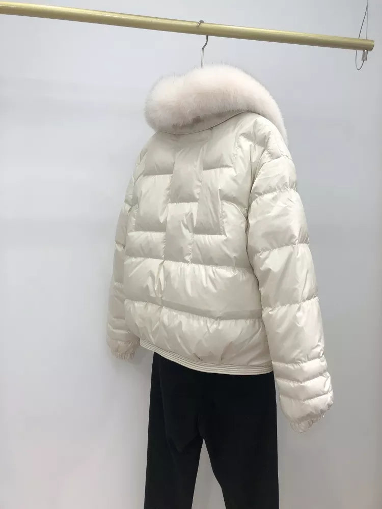 Women’s Plush-Collar Puffer Jacket – Relaxed Insulated Layer for Elegant Winter Wear