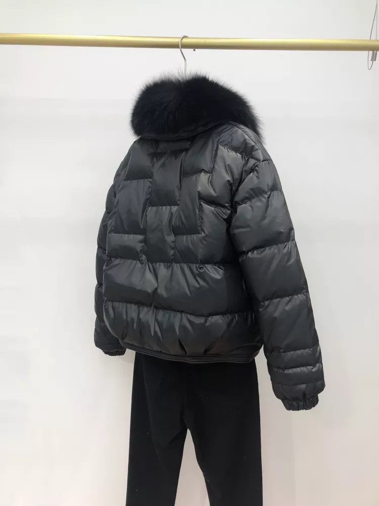 Women’s Plush-Collar Puffer Jacket – Relaxed Insulated Layer for Elegant Winter Wear