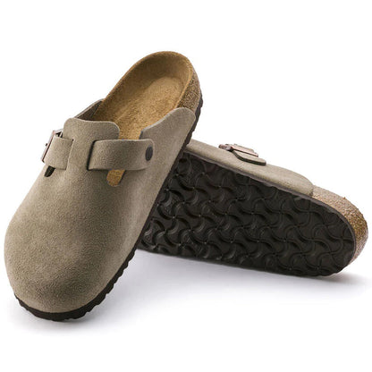 Men’s Adjustable Suede Clogs – Closed-Toe Slip-On Design with Contoured Footbed and Buckle Strap