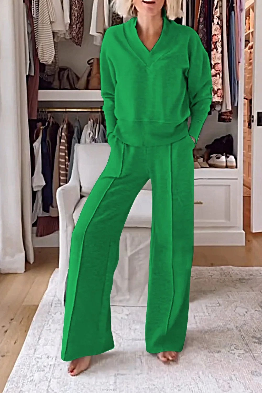 Women’s Relaxed V-Neck Matching Set – Long-Sleeve Pullover with Flowing Wide-Leg Trousers for Daily Wear