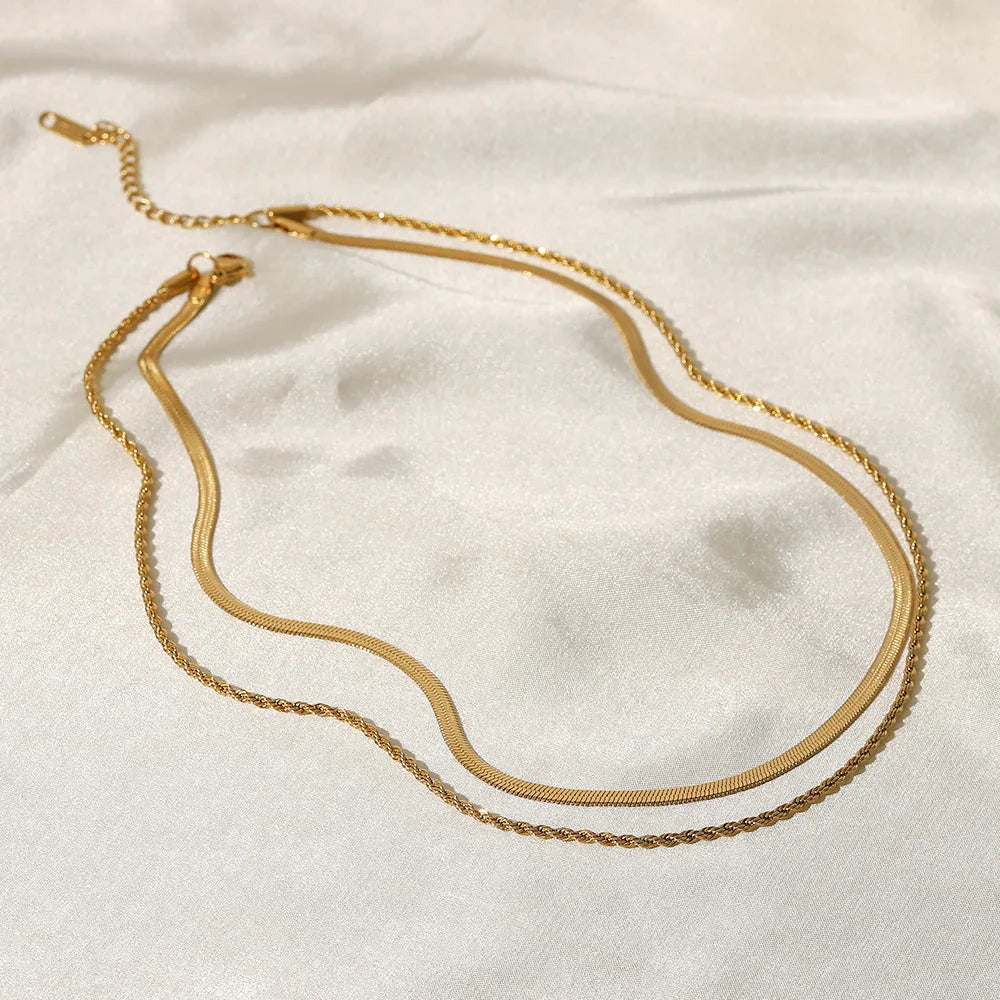Women’s Layered Gold-Plated Necklace – Double Stainless Steel Chain with Mixed Textures for Everyday and Evening Wear