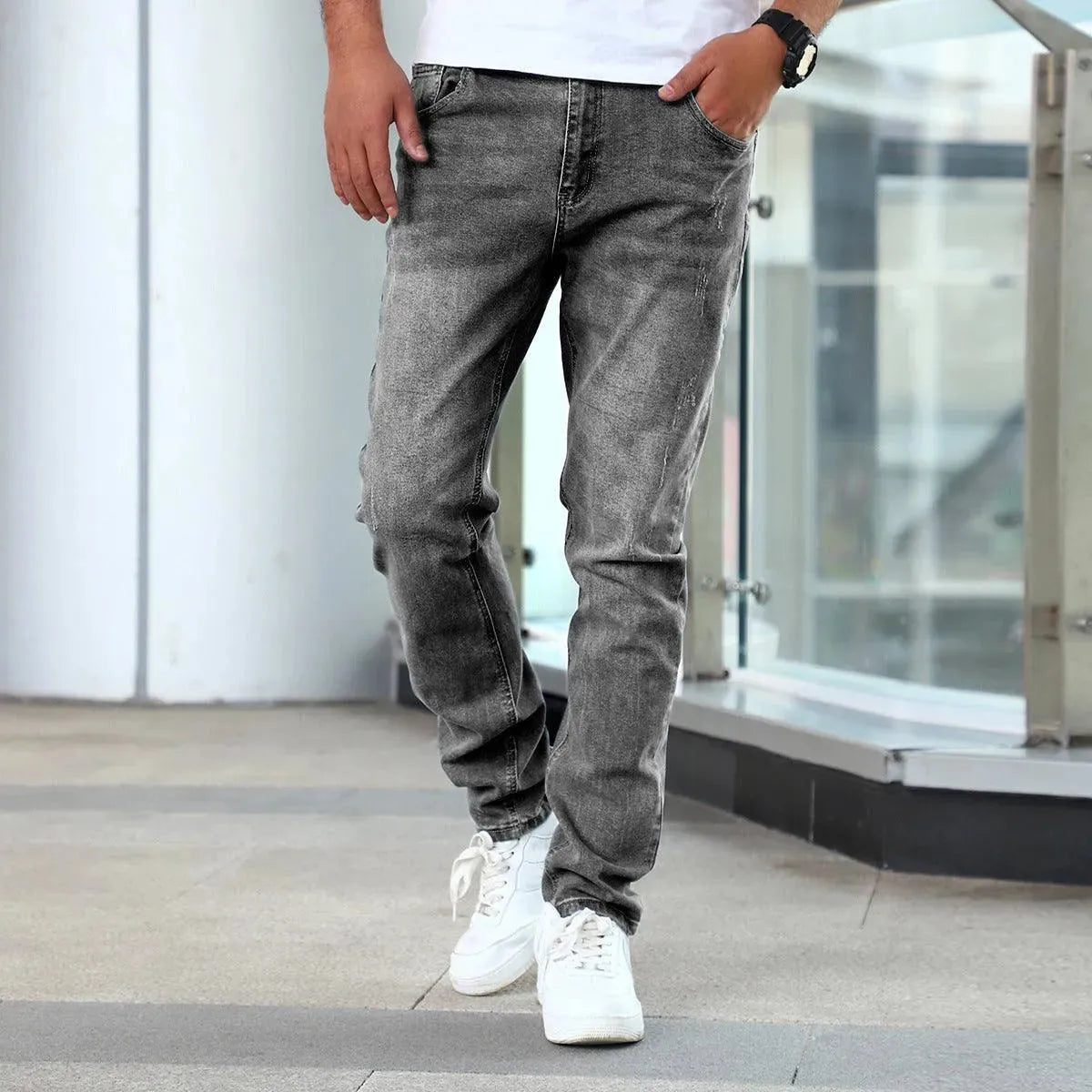 Men’s Washed Slim-Fit Jeans – Stretch Denim Trousers with Tapered Legs and Clean Casual Finish