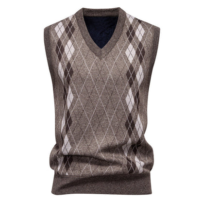 Men’s Knitted Sleeveless Vest – Argyle Diamond Pattern with V-Neck