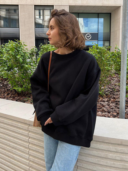 Women’s Oversized Crew Neck Fleece Sweatshirt – Relaxed Casual Layer for Everyday Wear
