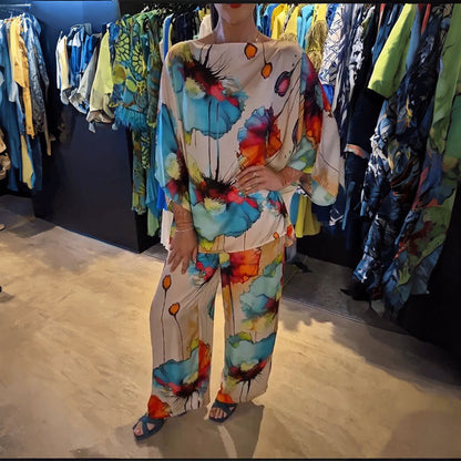 Women’s Artistic Print Co-Ord Set – Flowing Wide-Sleeve Top and Relaxed Trousers