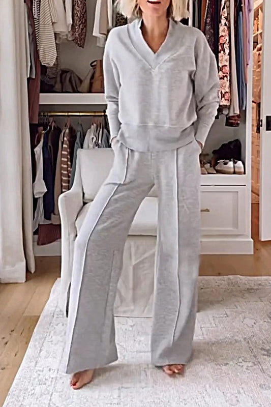 Women’s Relaxed V-Neck Matching Set – Long-Sleeve Pullover with Flowing Wide-Leg Trousers for Daily Wear