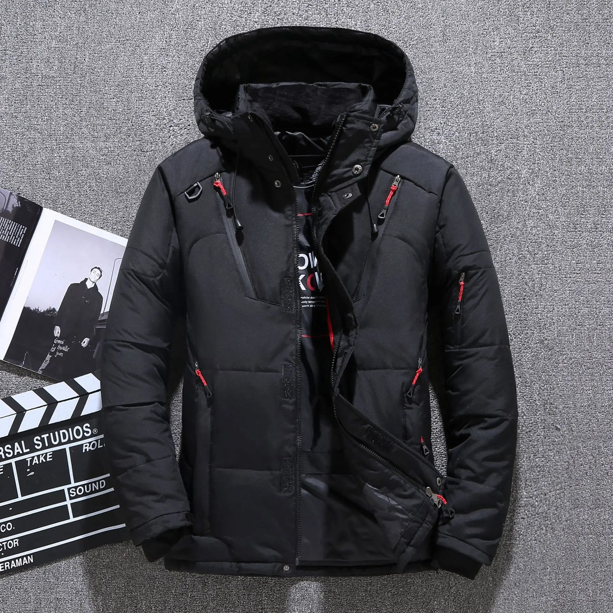 Men’s Slim-Fit Hooded Down Winter Jacket – Insulated Multi-Pocket Outerwear for Everyday and Outdoor Cold-Weather Wear