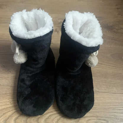Women’s Pom-Pom Slipper Boots – Plush Winter House Shoes with Cosy Ankle Cuffs