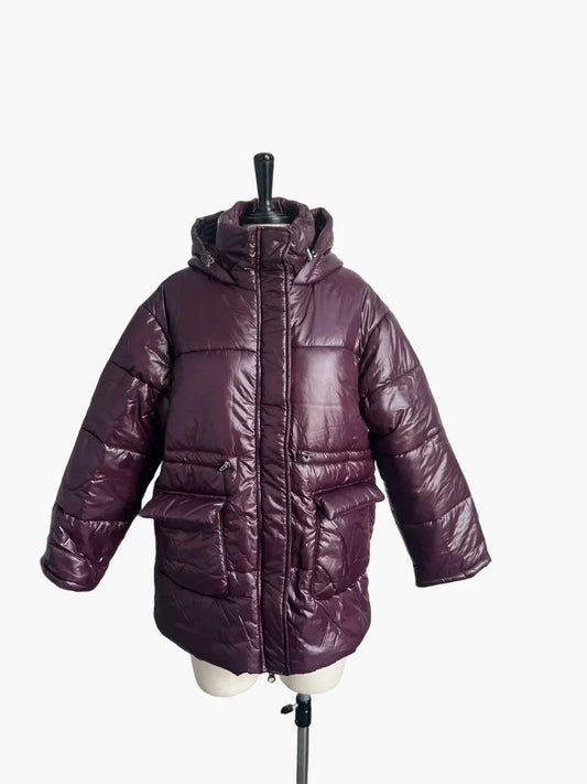 Women’s Fitted Quilted Jacket – Hooded with Water-Repellent Finish