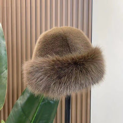 Women’s Plush Faux-Fur Winter Hat – Thermal Windproof Ear-Covering Ski Cap for Warm Cold-Weather Wear