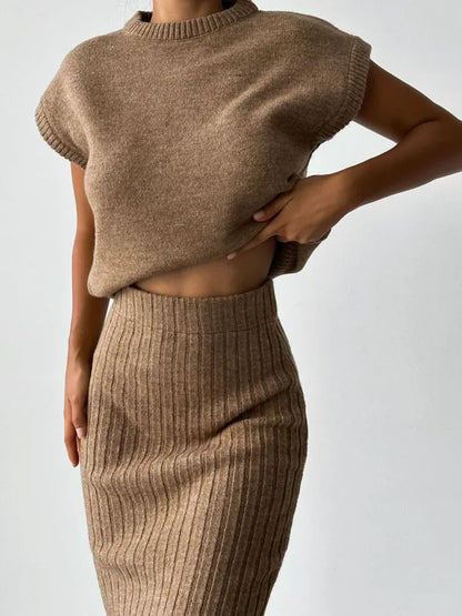 Women’s Cap-Sleeve Knit Skirt Set – Relaxed Crew-Neck Top with Ribbed Midi Skirt for Everyday Wear