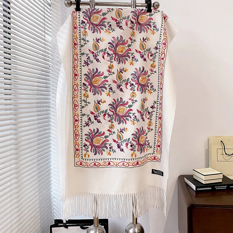 Women’s Soft Printed Winter Scarf – Oversized Fringed Wrap for Elegant Cold-Weather Layering