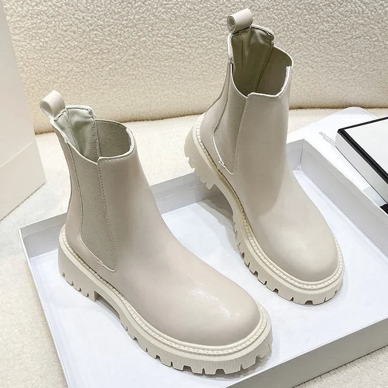 Women’s Chunky Chelsea Boots – Thick Sole Ankle Boots for Autumn and Winter Everyday Wear