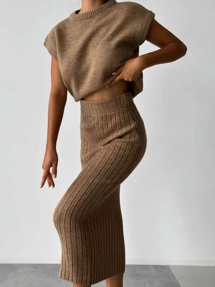 Women’s Cap-Sleeve Knit Skirt Set – Relaxed Crew-Neck Top with Ribbed Midi Skirt for Everyday Wear