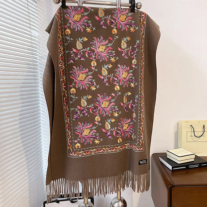Women’s Soft Printed Winter Scarf – Oversized Fringed Wrap for Elegant Cold-Weather Layering