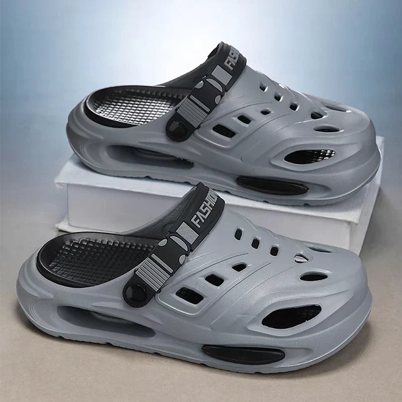 Men’s Fleece-Lined Clog Slippers – Ventilated Winter Garden Shoes with Pivoting Heel Straps