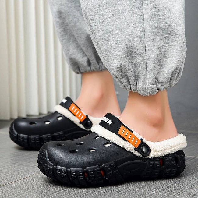 Men’s Fleece-Lined Clog Slippers – Ventilated Winter Garden Shoes with Pivoting Heel Straps