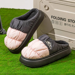 Women’s Quilted Puffer Slippers – Plush-Lined Winter Slip-Ons with Thick Cushioned Sole