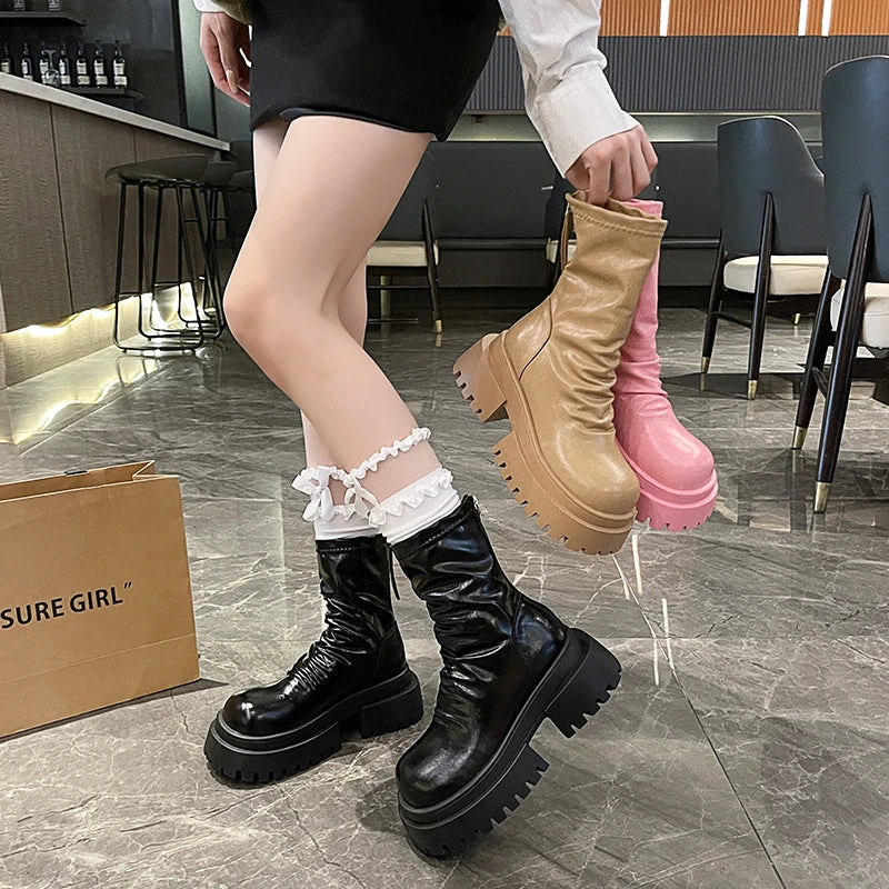Women’s Chunky Platform Ankle Boots – Ruched Winter Boots with Lug Sole and Rear Zip