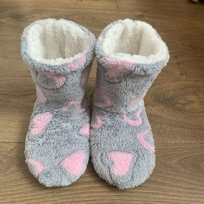 Women’s Plush-Lined Winter Boot Slippers – Warm Non-Slip Indoor House Shoes for Autumn and Winter Comfort