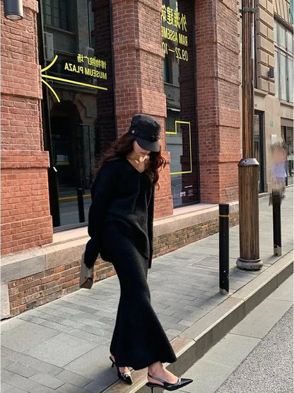 Women’s V-Neck Knit Skirt Set – Relaxed Long-Sleeve Jumper with Flared Midi Skirt for Autumn and Winter