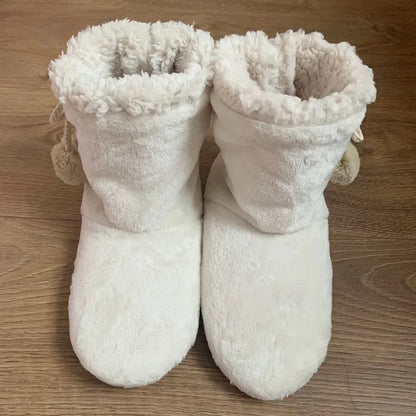 Women’s Pom-Pom Slipper Boots – Plush Winter House Shoes with Cosy Ankle Cuffs