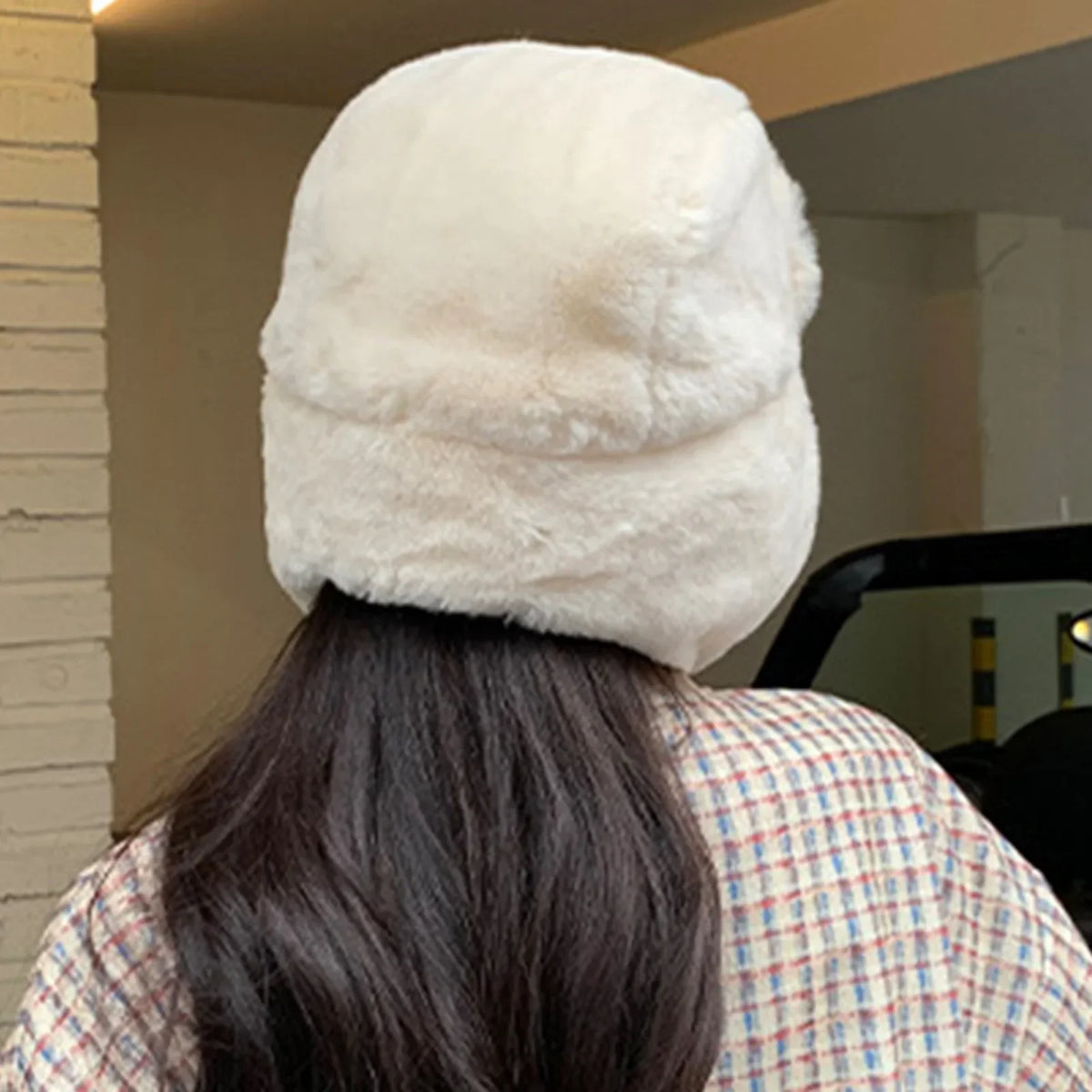 Women’s Plush Winter Trapper Hat – Soft Aviator Cap with Oversized Ear Flaps