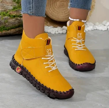 Women’s Fleece-Lined Ankle Boots – Lace-Up Winter Shoes with Adjustable Strap and Flexible Sole