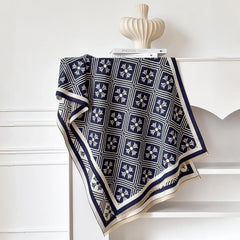 Women’s Cashmere-Feel Winter Scarf – Soft Oversized Printed Wrap for Warm Everyday Layering and Elegant Cold-Weather Styling