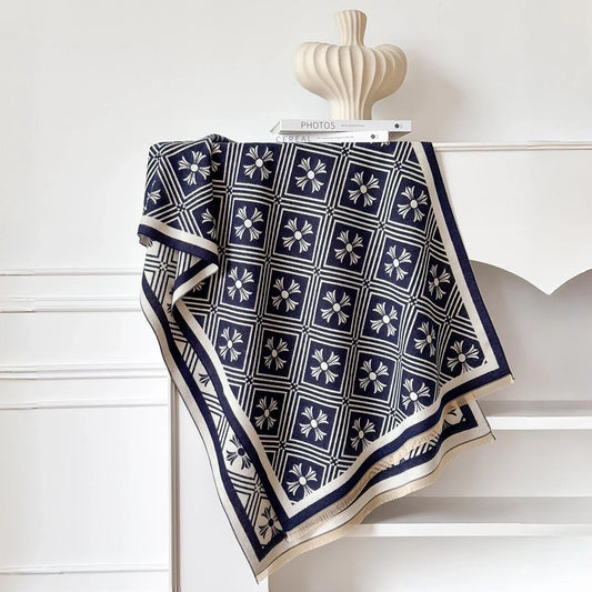 Women’s Cashmere-Feel Winter Scarf – Soft Oversized Printed Wrap for Warm Everyday Layering and Elegant Cold-Weather Styling