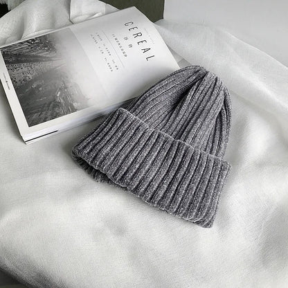 Men’s Soft Chenille Knitted Beanie – Ribbed Cuffed Warm Winter Hat for Everyday Cold-Weather Wear