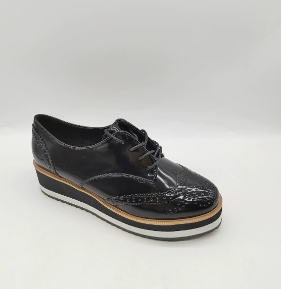 Women’s Brogue Oxford Shoes – Platform Lace-Up Style for Smart Casual Wear