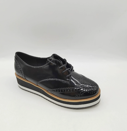 Women’s Brogue Oxford Shoes – Platform Lace-Up Style for Smart Casual Wear