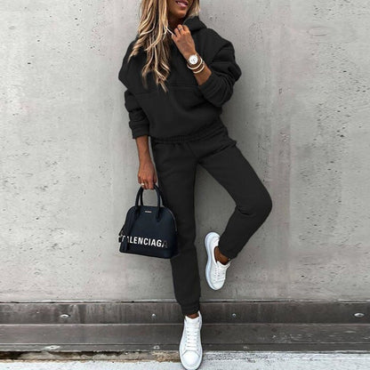 Women’s Pullover Hoodie and Jogger Tracksuit Set – Relaxed Two-Piece Active Style