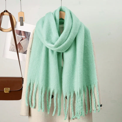 Women’s Cashmere Winter Scarf – Oversized Soft Tassel Wrap for Elegant Autumn and Winter Layering
