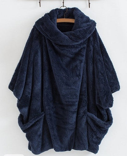 Women’s Plush Fleece Cape Coat – Oversized Winter Layer for Cosy Everyday Wear