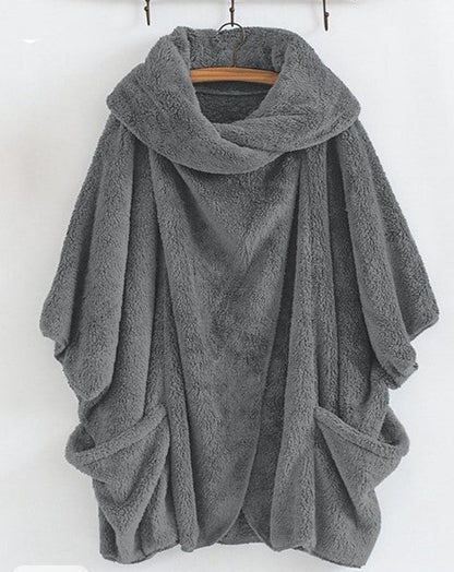 Women’s Plush Fleece Cape Coat – Oversized Winter Layer for Cosy Everyday Wear