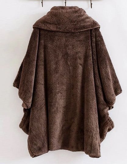 Women’s Plush Fleece Cape Coat – Oversized Winter Layer for Cosy Everyday Wear