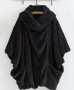 Women’s Plush Fleece Cape Coat – Oversized Winter Layer for Cosy Everyday Wear