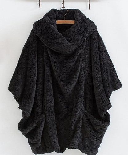 Women’s Plush Fleece Cape Coat – Oversized Winter Layer for Cosy Everyday Wear