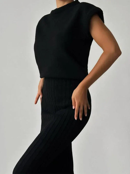 Women’s Cap-Sleeve Knit Skirt Set – Relaxed Crew-Neck Top with Ribbed Midi Skirt for Everyday Wear