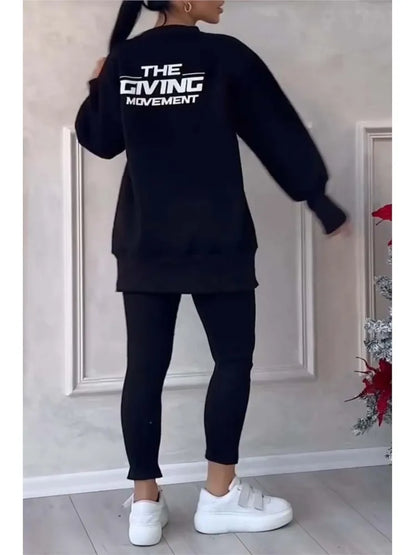 Women’s Oversized Sweatshirt and Slim Trouser Set – Modern Two-Piece Casual Outfit