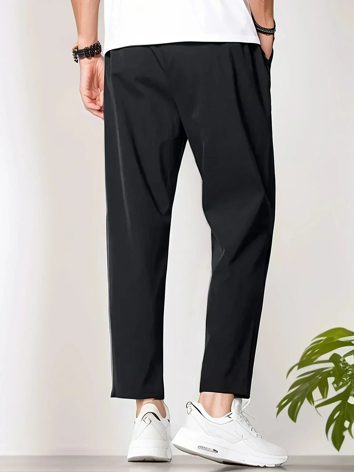 Men’s Relaxed Tapered Cropped Trousers – Lightweight Casual Pants for Everyday Wear