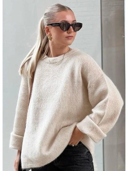 Women’s Fluffy Crew-Neck Knit Sweater – Soft Relaxed Pullover for Cozy Everyday Layering