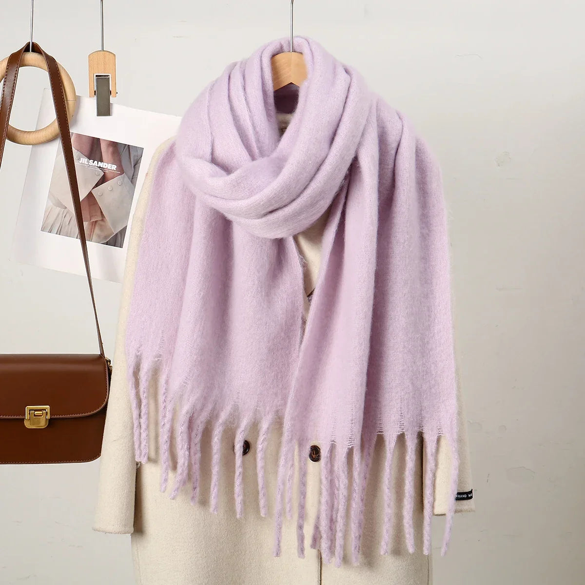 Women’s Cashmere Winter Scarf – Oversized Soft Tassel Wrap for Elegant Autumn and Winter Layering